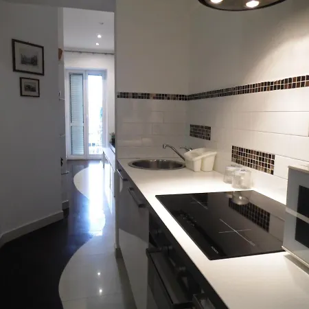 Giomar Apartment *