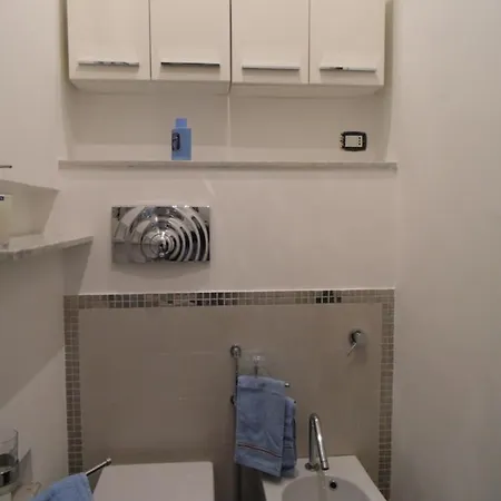 Giomar Apartment *